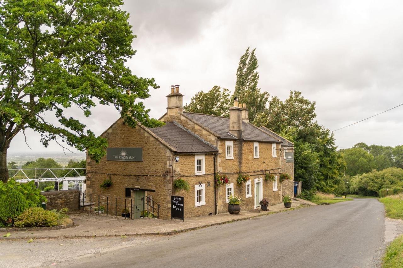 Rising Sun Pub, Restaurant And Rooms Lacock Exterior foto